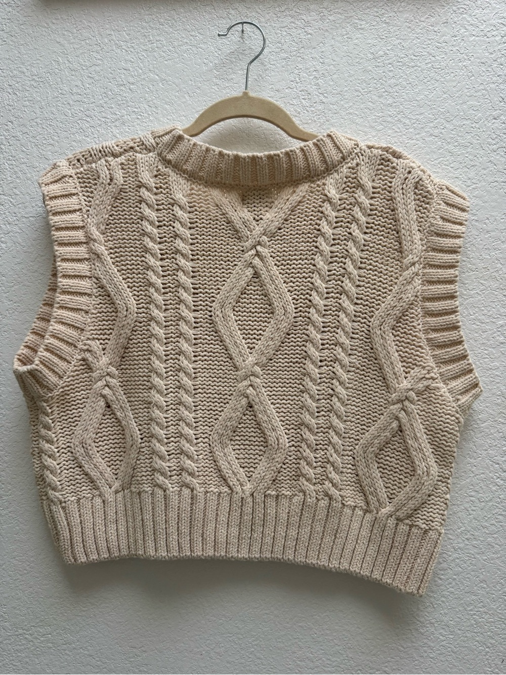 Princess Polly Cream Cable Knit Cropped Sweater Vest - Picture 13 of 15